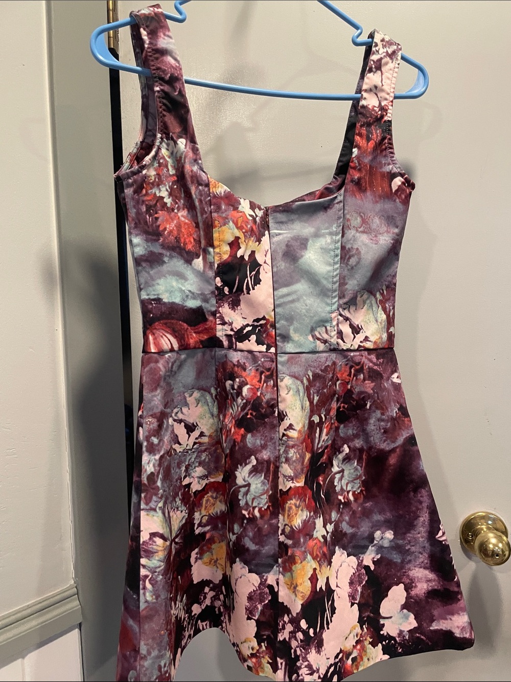 PrettyLittleThing Floral Satin Mini Dress in Burgundy and Teal size 4 - Picture 7 of 9